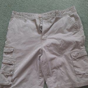 London Fog Men's Khaki Shorts 36